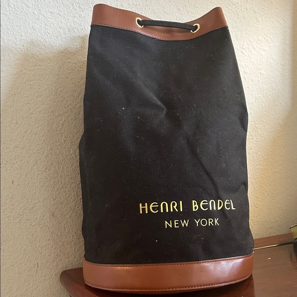 Henri Bendel Black and Tan Men's Sling Bag - Picture 1 of 7
